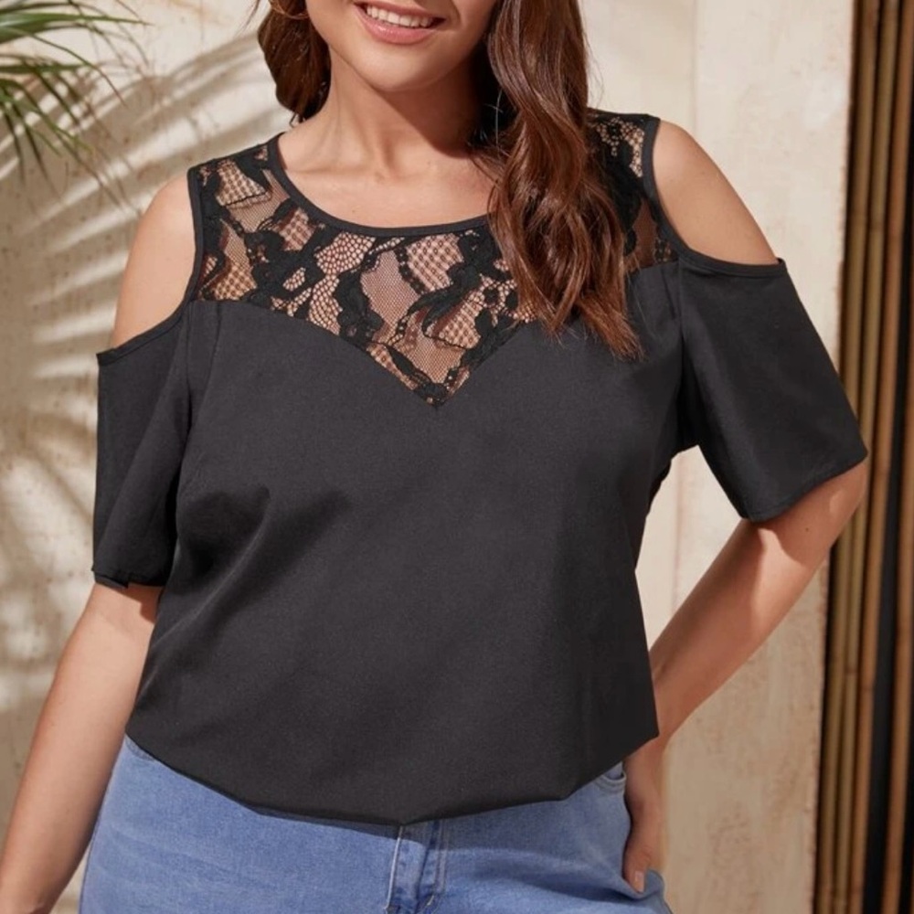 Contrast Lace Cold Shoulder Tee